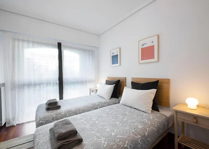 Agradable Con Parking En Gros *