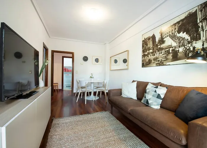 Agradable Con Parking En Gros Apartment *